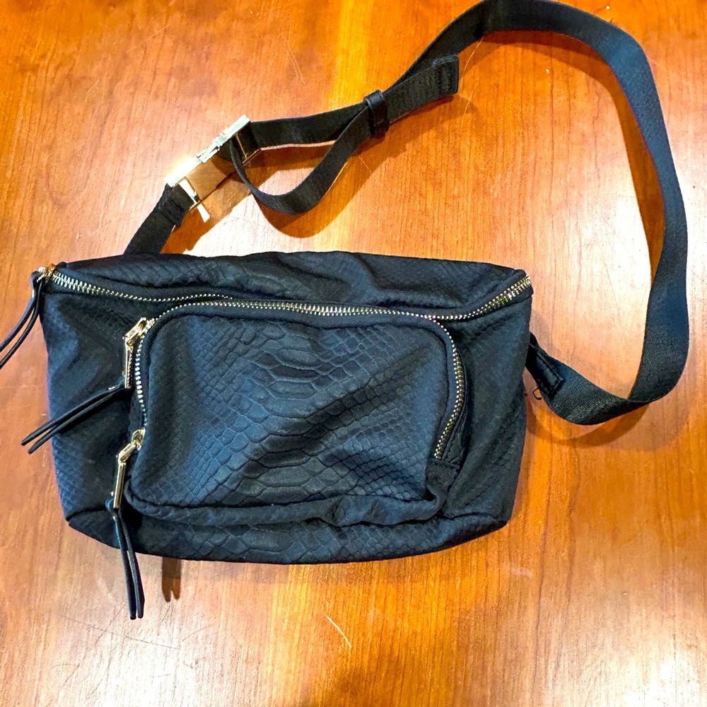 Sol and Selene Fanny bag